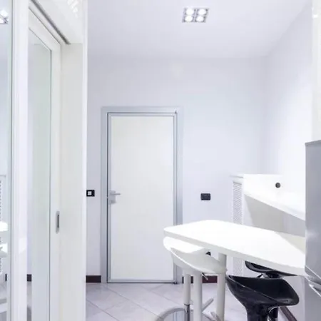 Luxury 100 Mq A Stone's Throw From The Duomo Lejlighed