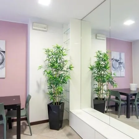 Luxury 100 Mq A Stone's Throw From The Duomo Lejlighed Milano