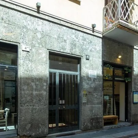 Luxury 100 Mq A Stone's Throw From The Duomo Апартаменты Милан