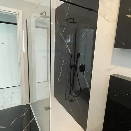 Luxury 100 Mq A Stone's Throw From The Duomo Apartamento