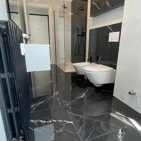 Luxury 100 Mq A Stone's Throw From The Duomo Apartamento Milán